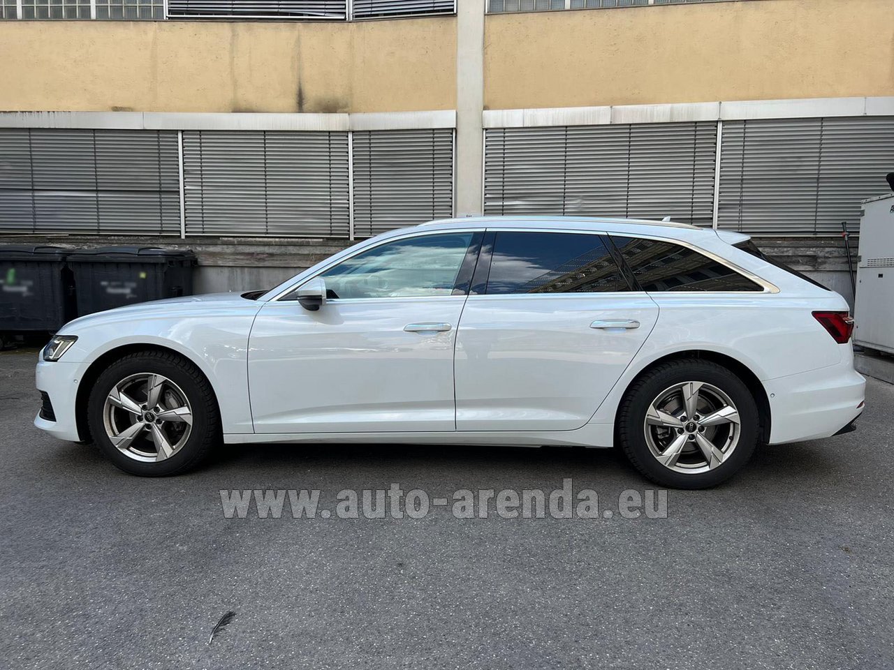 Аренда автомобиля Ауди A6 40 TDI Quattro универсал в Ла-Кондамине