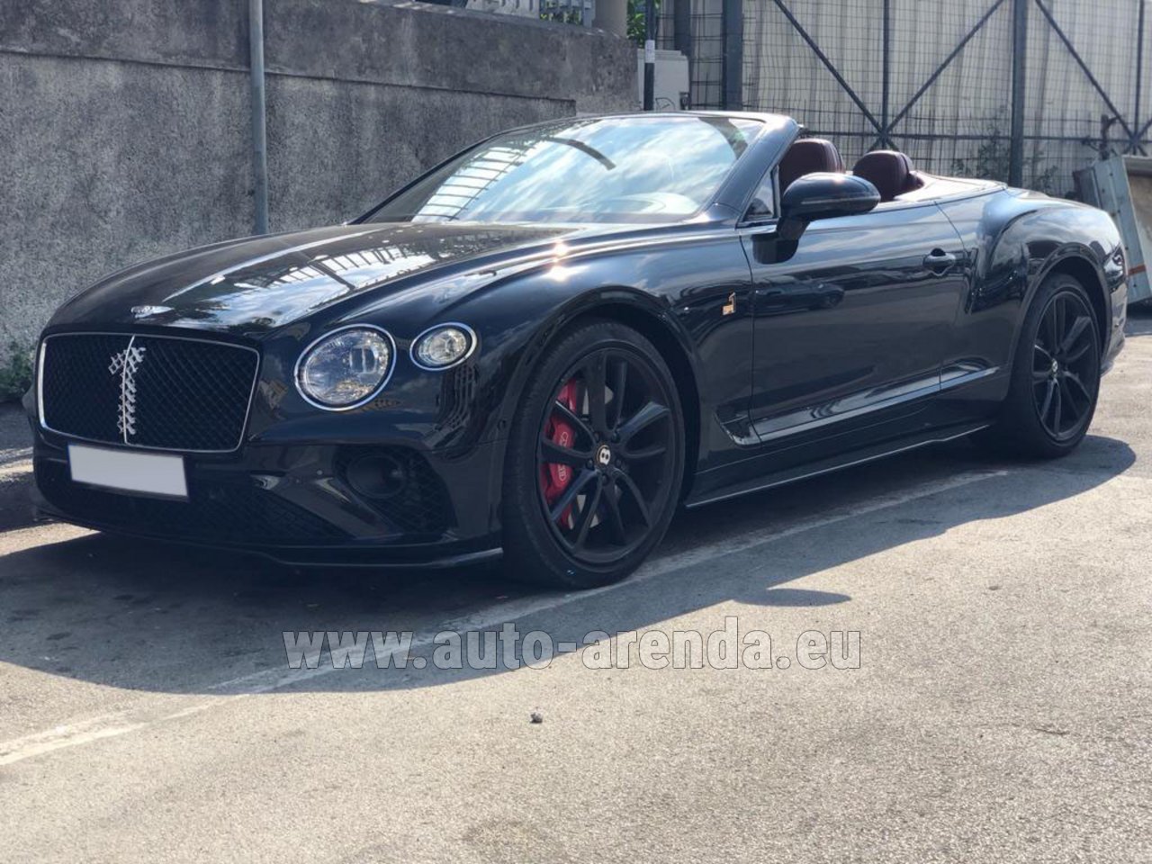 Аренда автомобиля Бентли Bentley Continental GTC W12 Number 1 в Монако