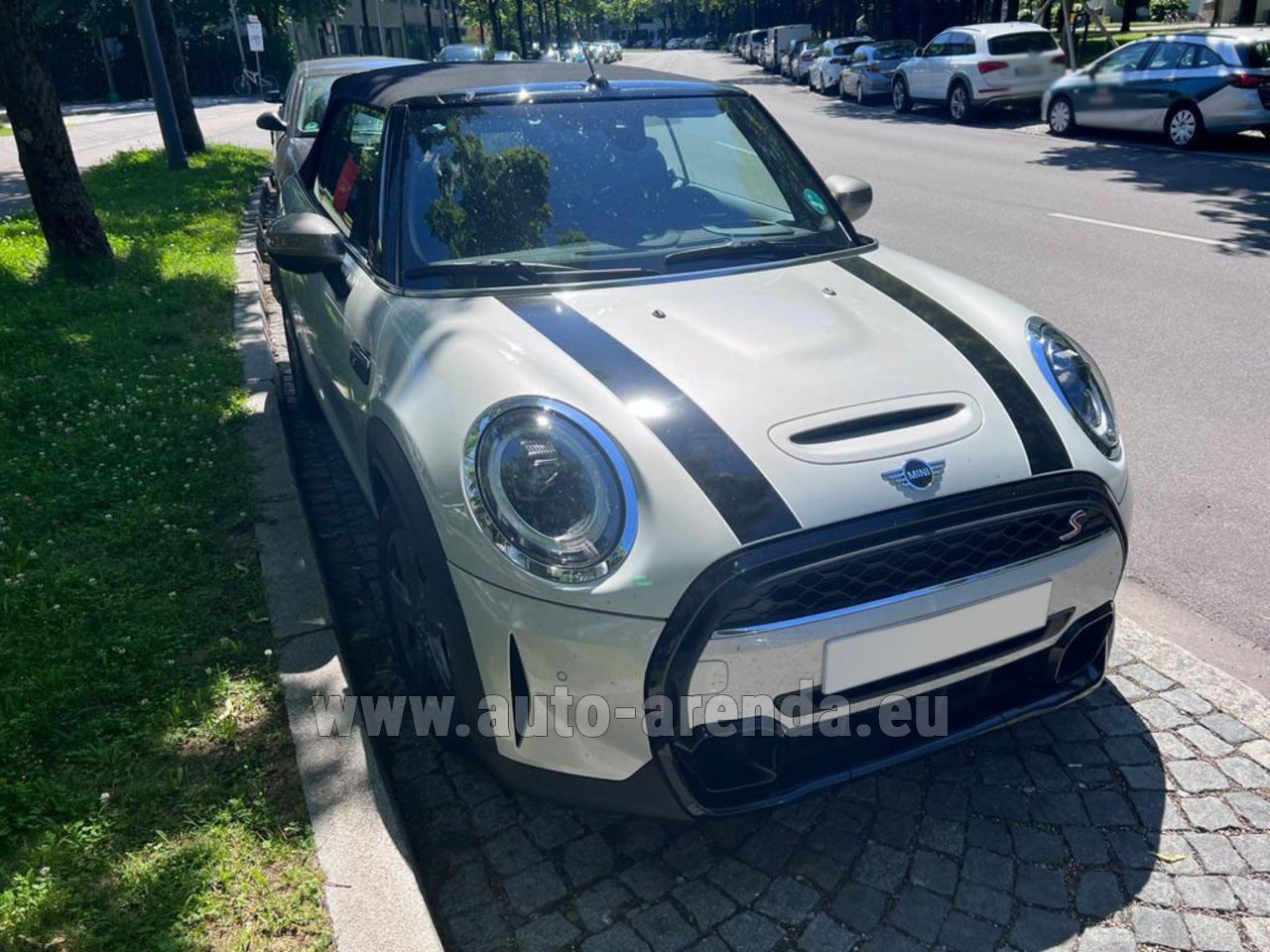 Аренда автомобиля MINI Cooper S кабриолет в Монако-Вилье