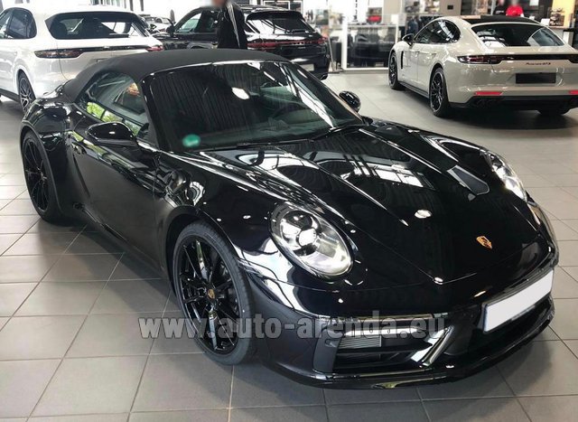 Rental Porsche 911 Carrera 4S Cabriolet (black) in La Condamine